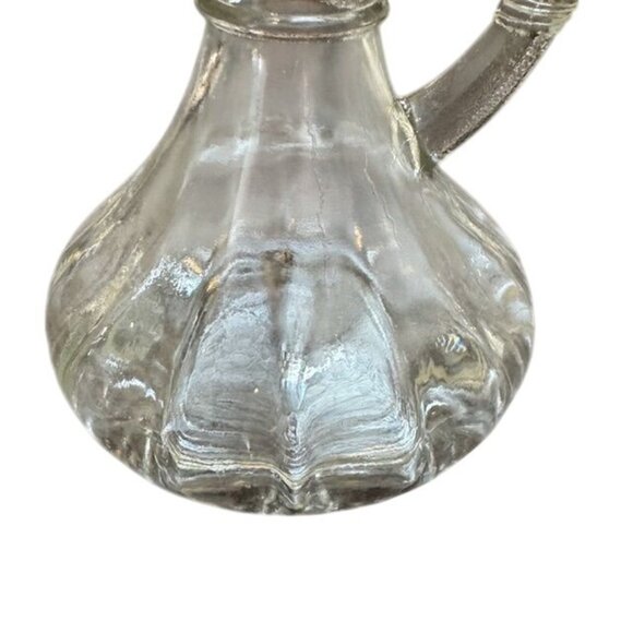 Small Clear Glass Oil/Vinegar Cruet With Handle & Black Screw Cap - Picture 2 of 10